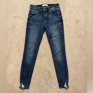 KanCan Dark Wash Skinny Jeans 28